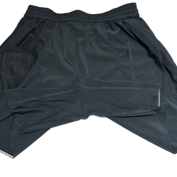 Lululemon Athletic Linerleas Shorts Size Small - Picture 9 of 11